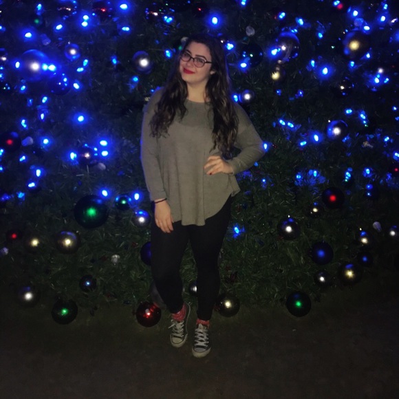 ๐ meet your seller ๐ - Picture 3 of 6